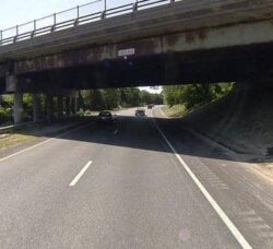 (RIDOT) has awarded a contract to repair the East Avenue West Bridge, which carries traffic for Route 113 (East Avenue) over I-295 in Warwick.