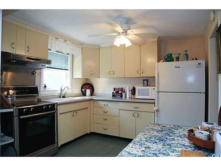 [CREDIT: Statewide MLS] A look at the kitchen at 163 Capron Farm Drive.