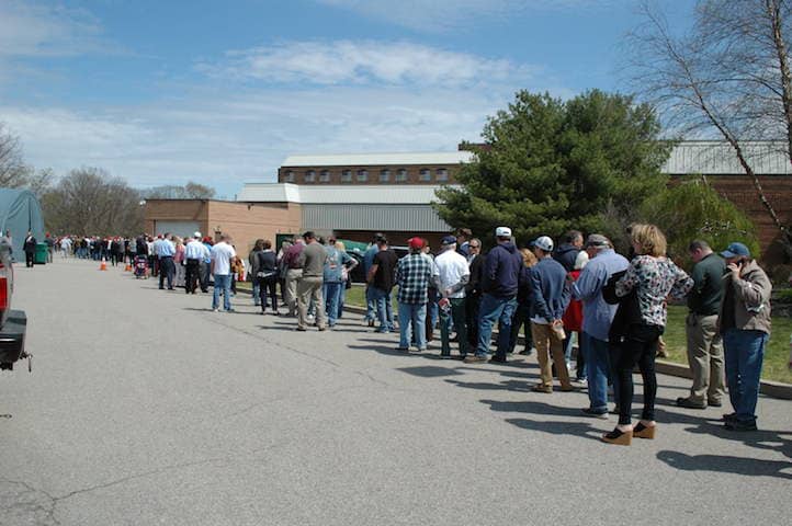 [CREDIT: Rob Borkowski] The line of supporters waiting at Crowne Plaza to hear Donald Trump speak April 25 stretched behind the building. 