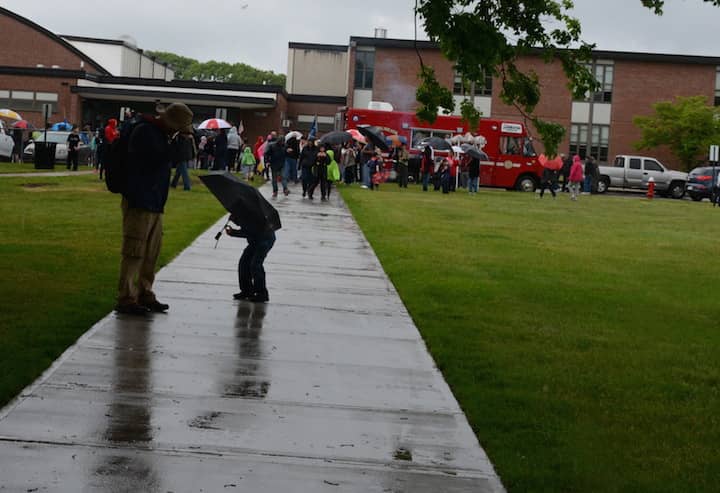 [CREDIT: Rob Borkowski] Providence Canteen served hot dogs and warm drinks in front of Veterans Memorial Jr. High during the 2017 Memorial Day parade.