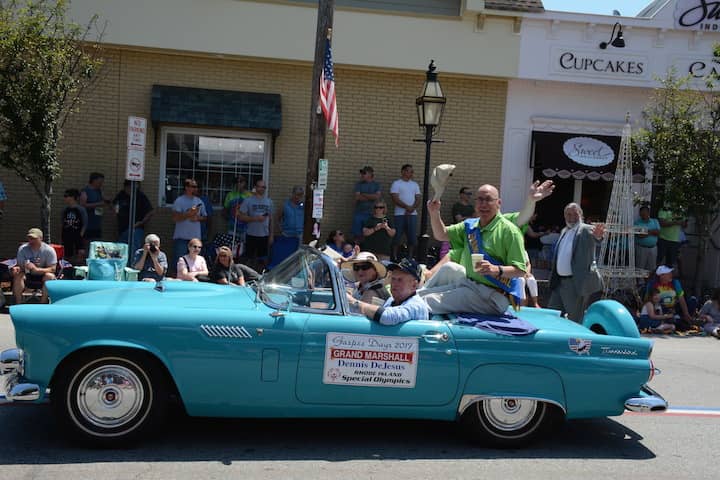 [CREDIT: Rob Borkowski] Gaspee Days Grand Marshal Dennis DeJesus at the 2017 Gaspee Days Parade.