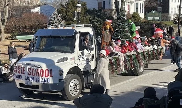 [CREDIT: Rob Borkowski] Hoxie Elementary kids and staff in the parade during the Rolling, Strolling Apponaug Winter Festival Dec. 7, 2024.